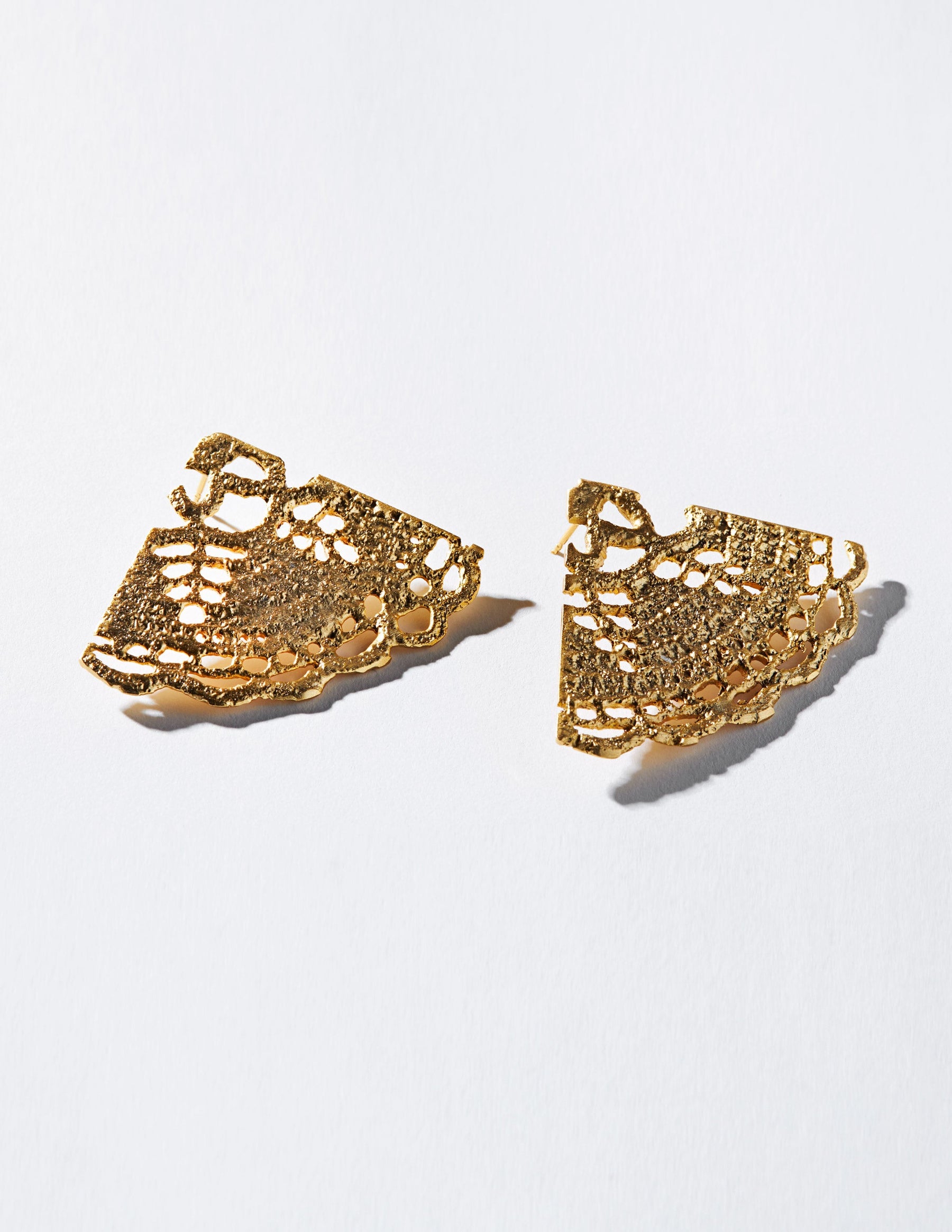 1/4 (One Fourth) Earrings CHARALAMPIA