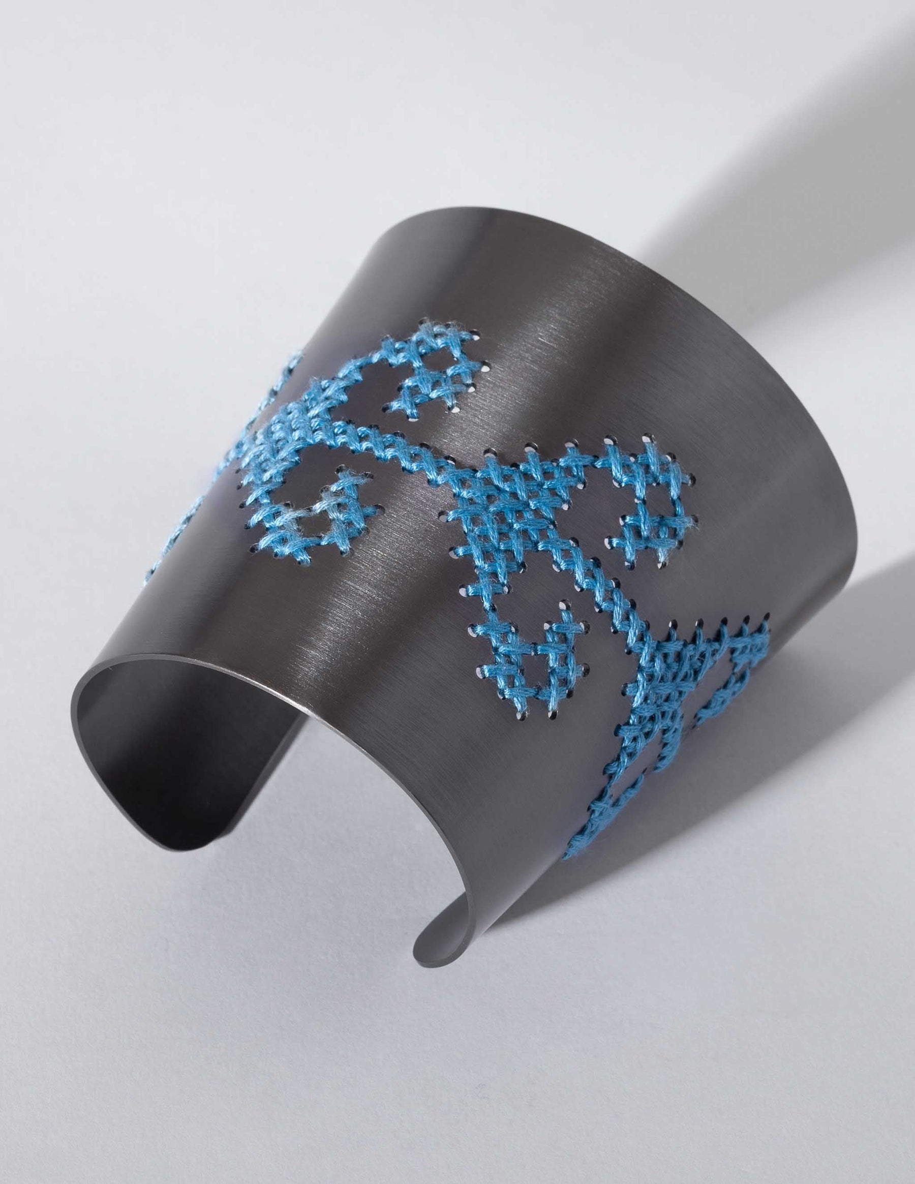 Antefix Black Cuff CHARALAMPIA