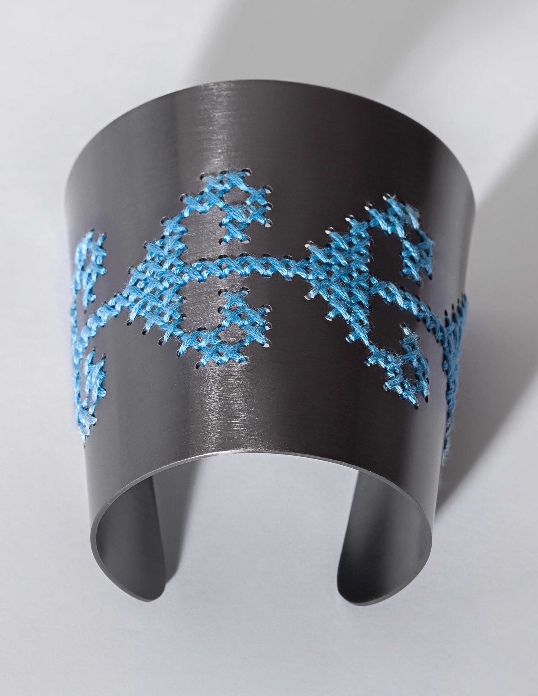 Antefix Black Cuff CHARALAMPIA