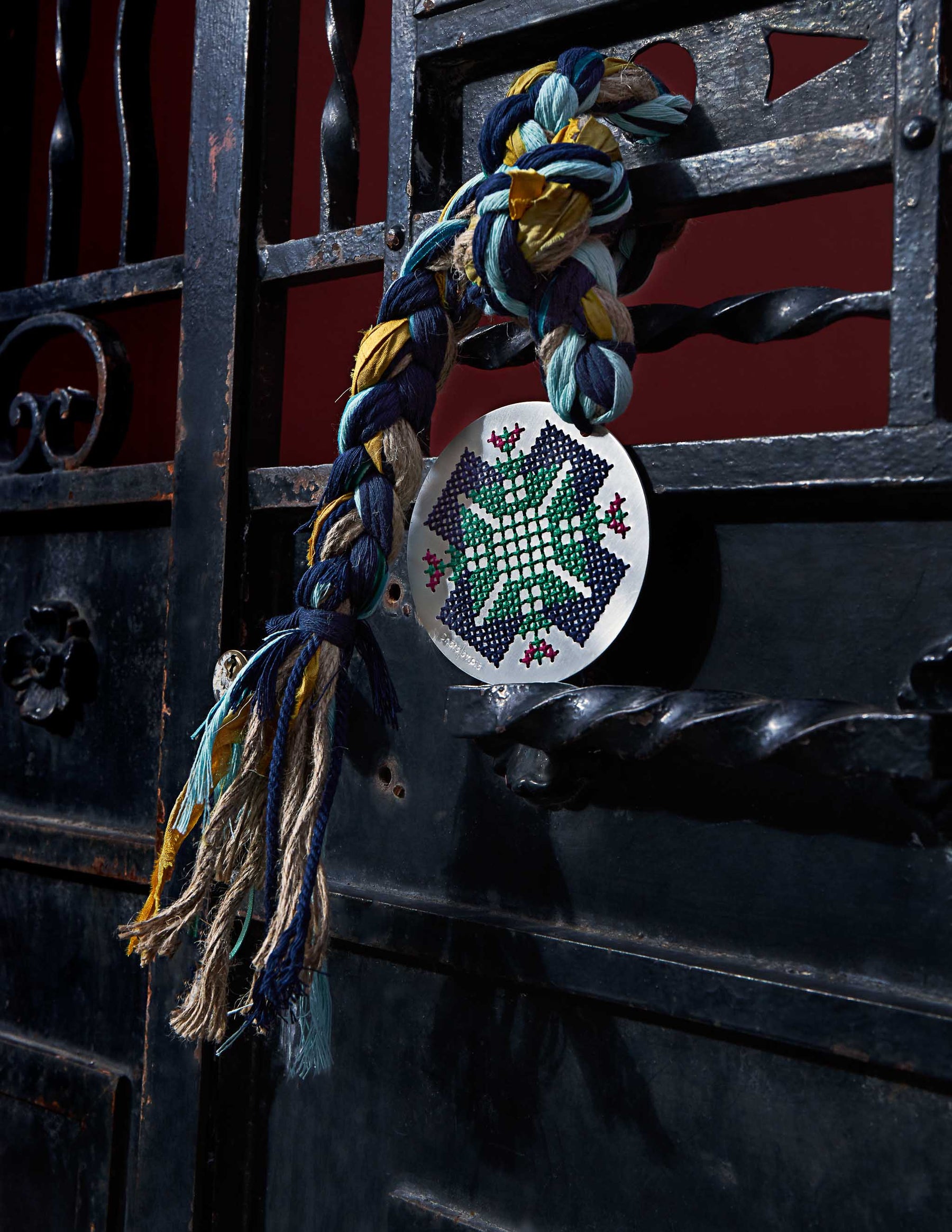 Anthos Coffee Table Silver Charm CHARALAMPIA