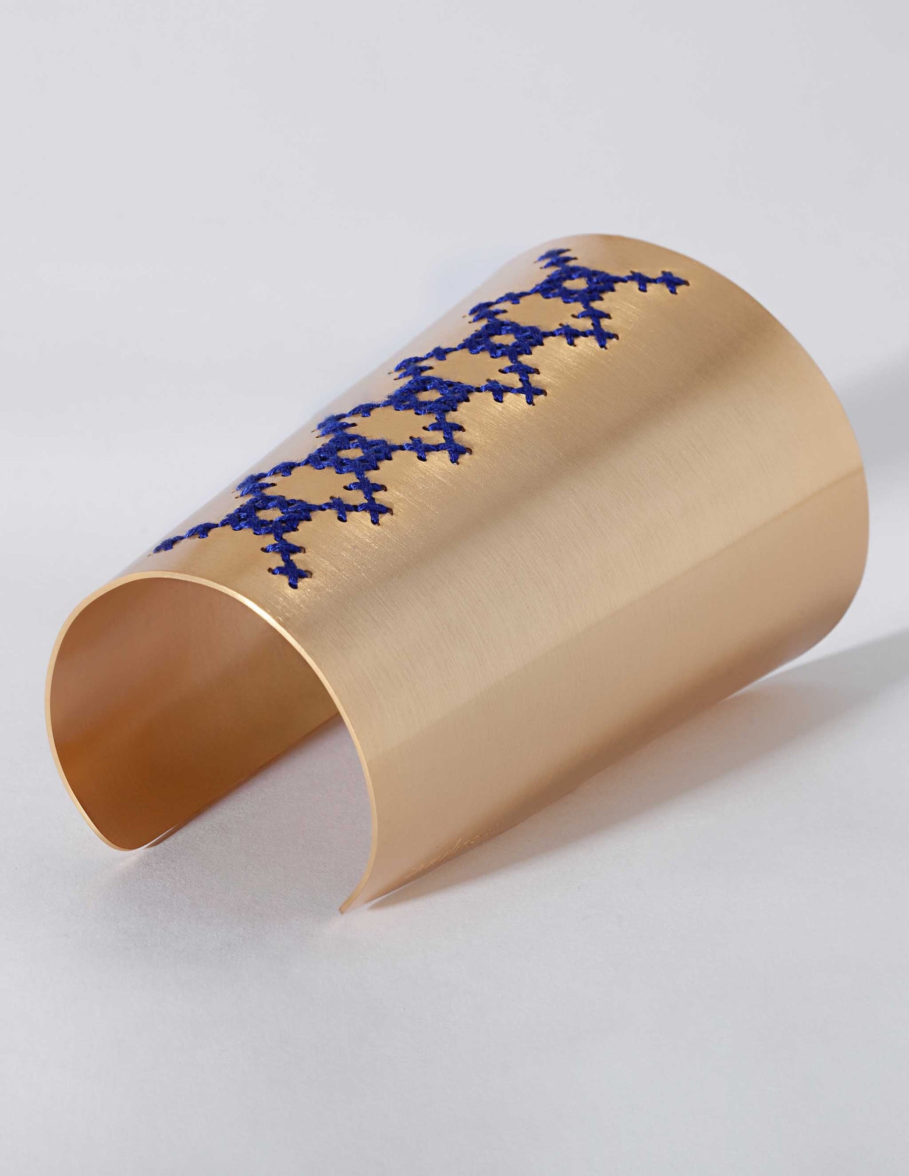 Apladia Sleeve Gold Cuff CHARALAMPIA