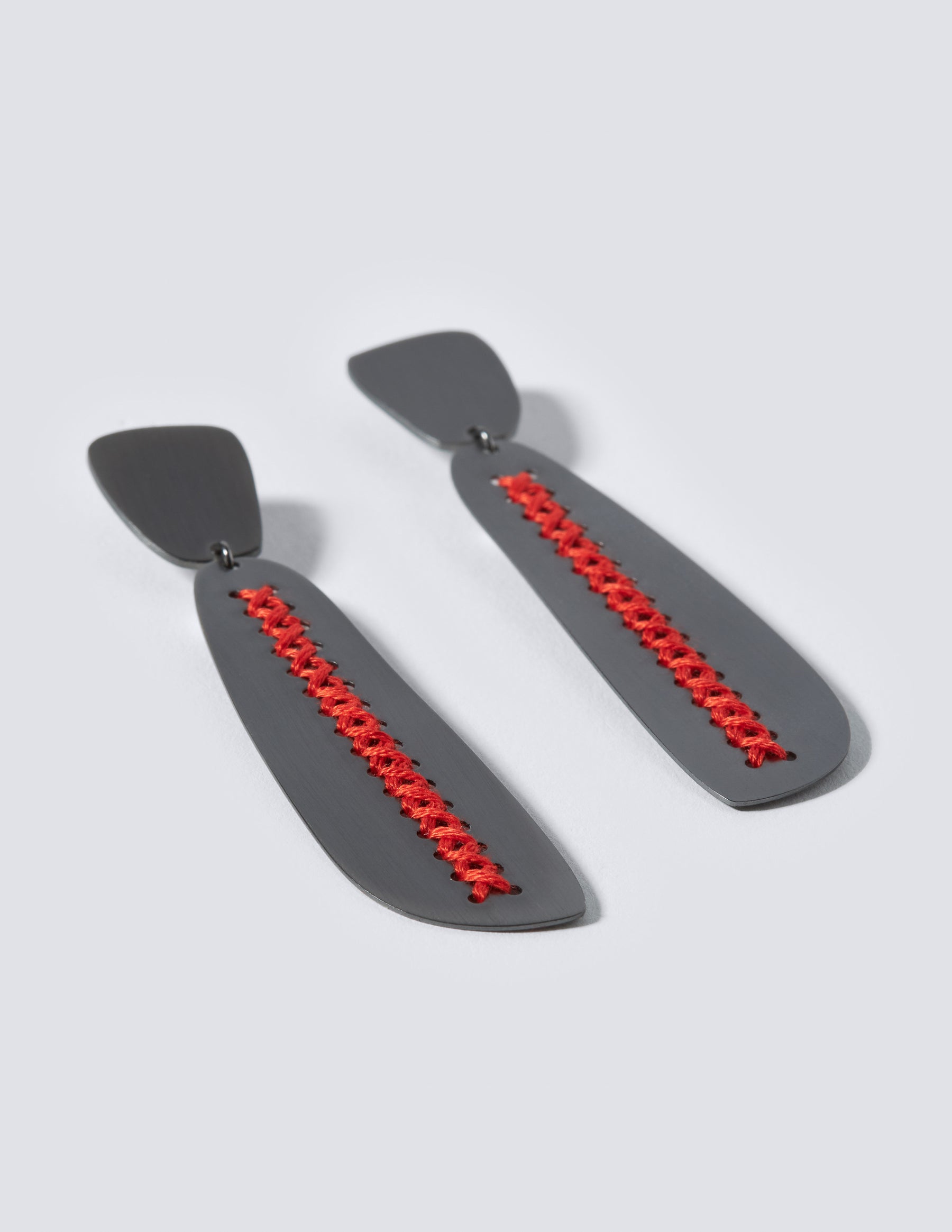 Hera Black Earrings - CHARALAMPIA