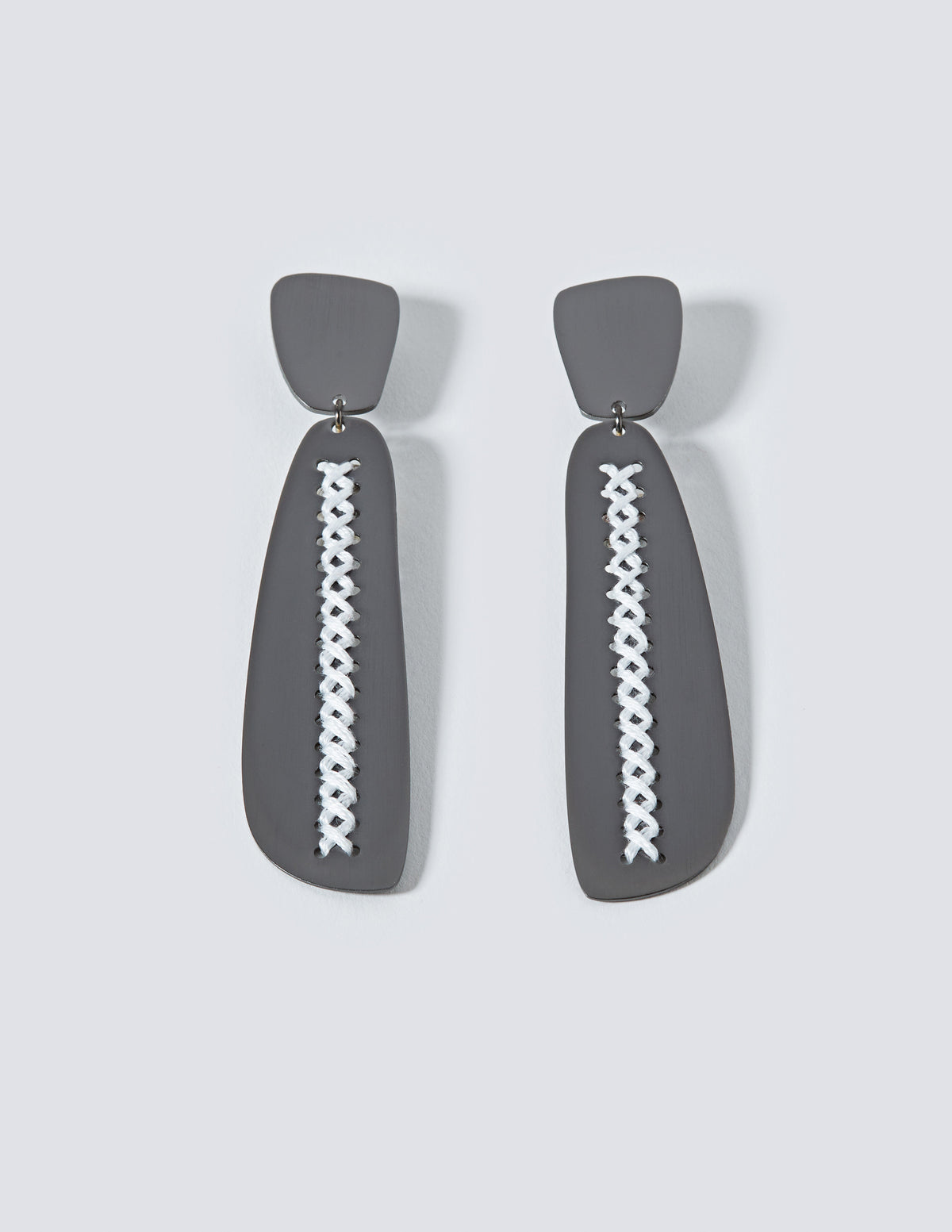 Hera Black Earrings - CHARALAMPIA