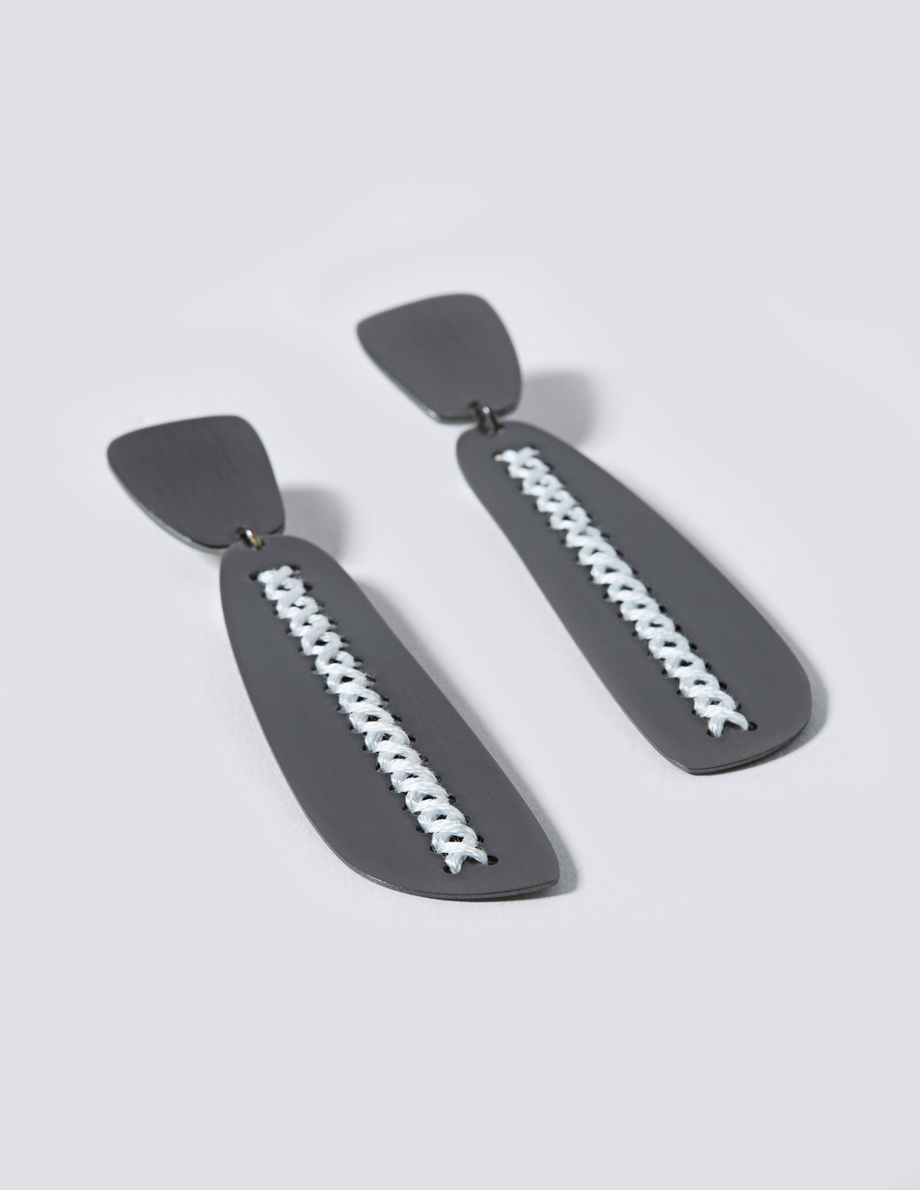 Hera Black Earrings - CHARALAMPIA