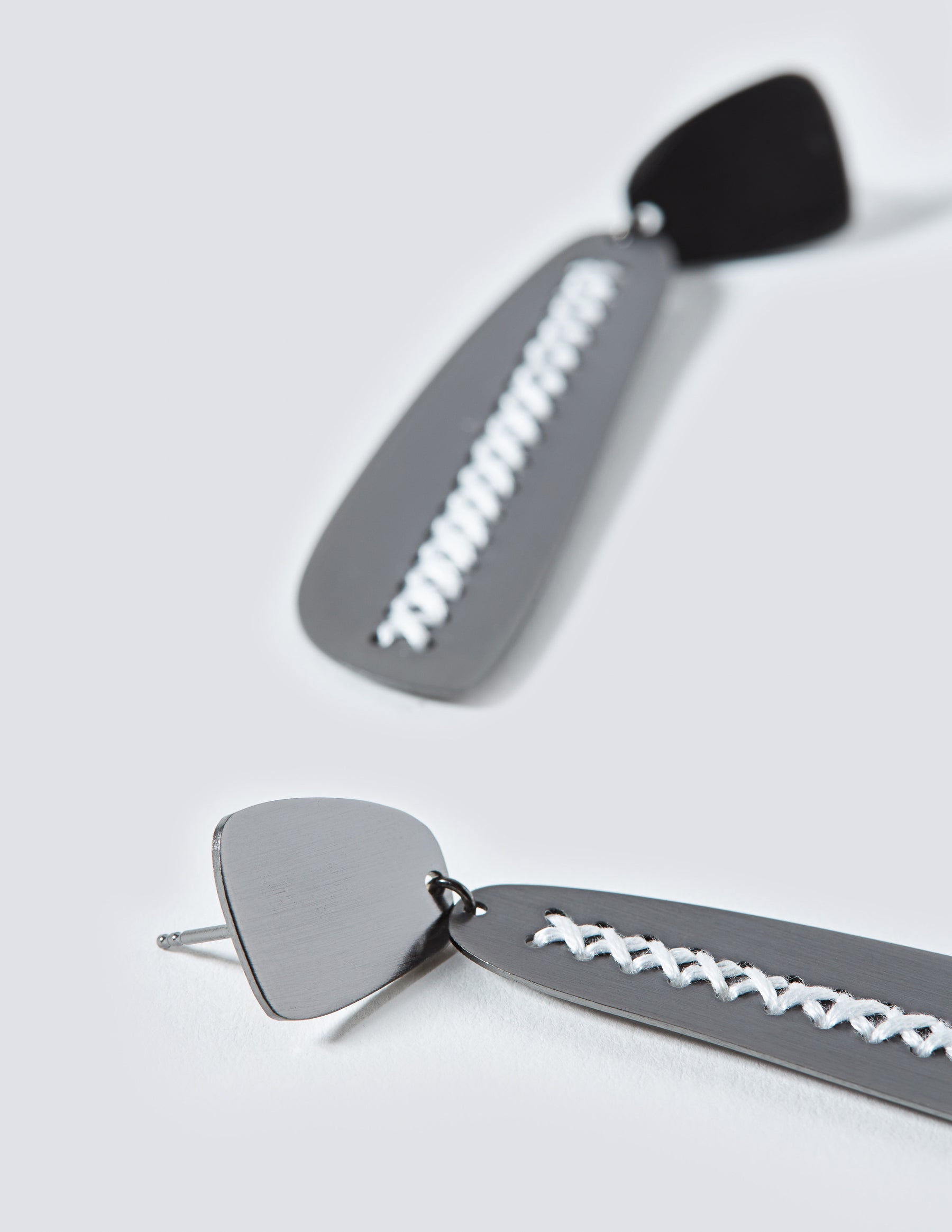 Hera Black Earrings - CHARALAMPIA