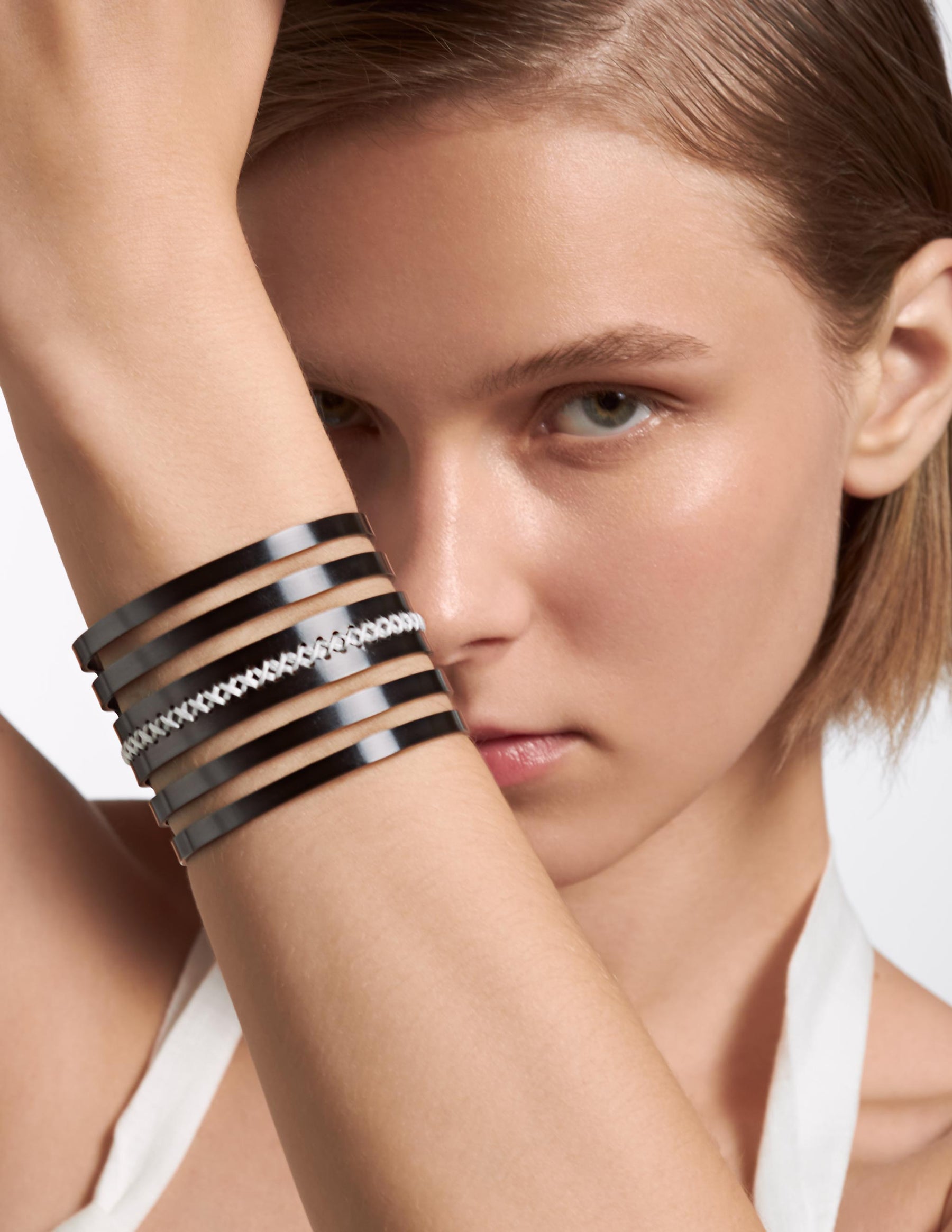 Leda Black Cuff - CHARALAMPIA