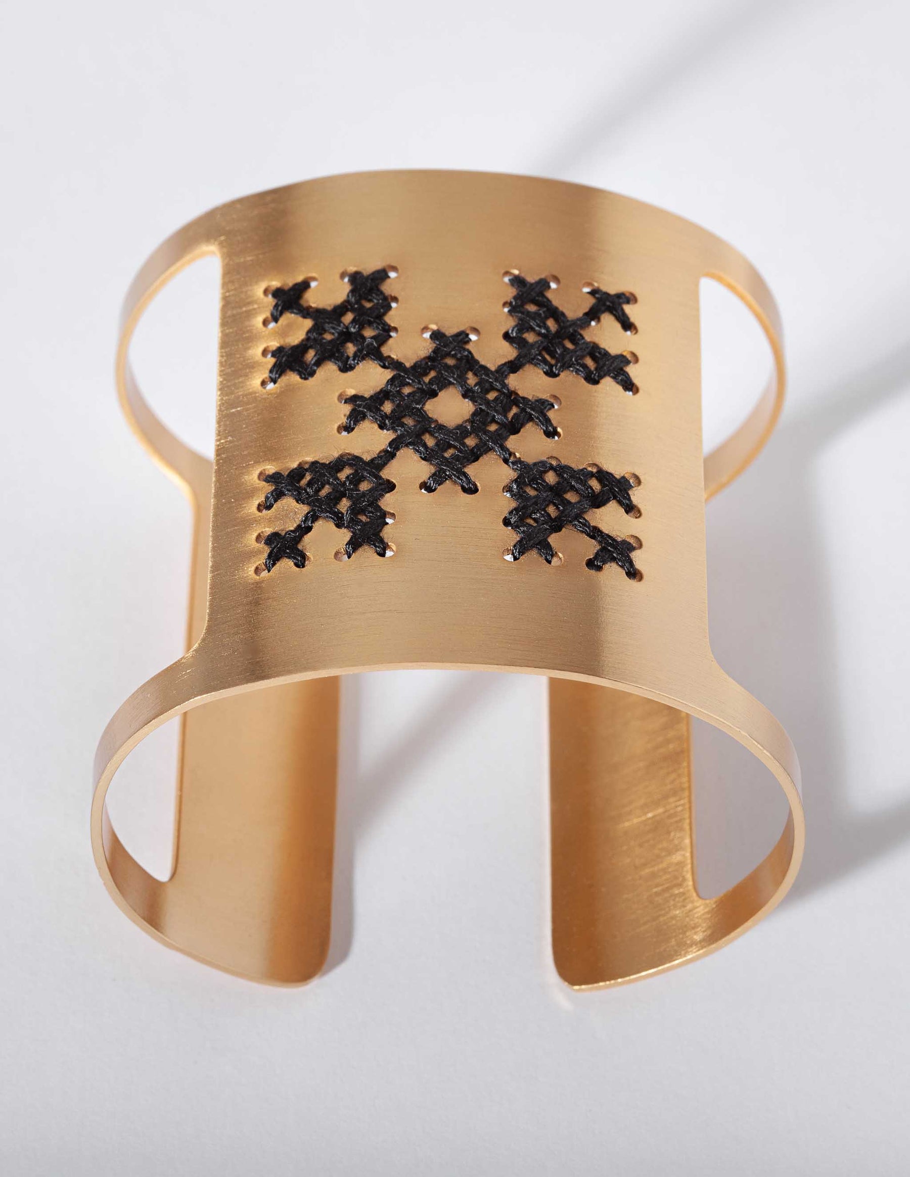 Lycoris Gold Cuff - CHARALAMPIA