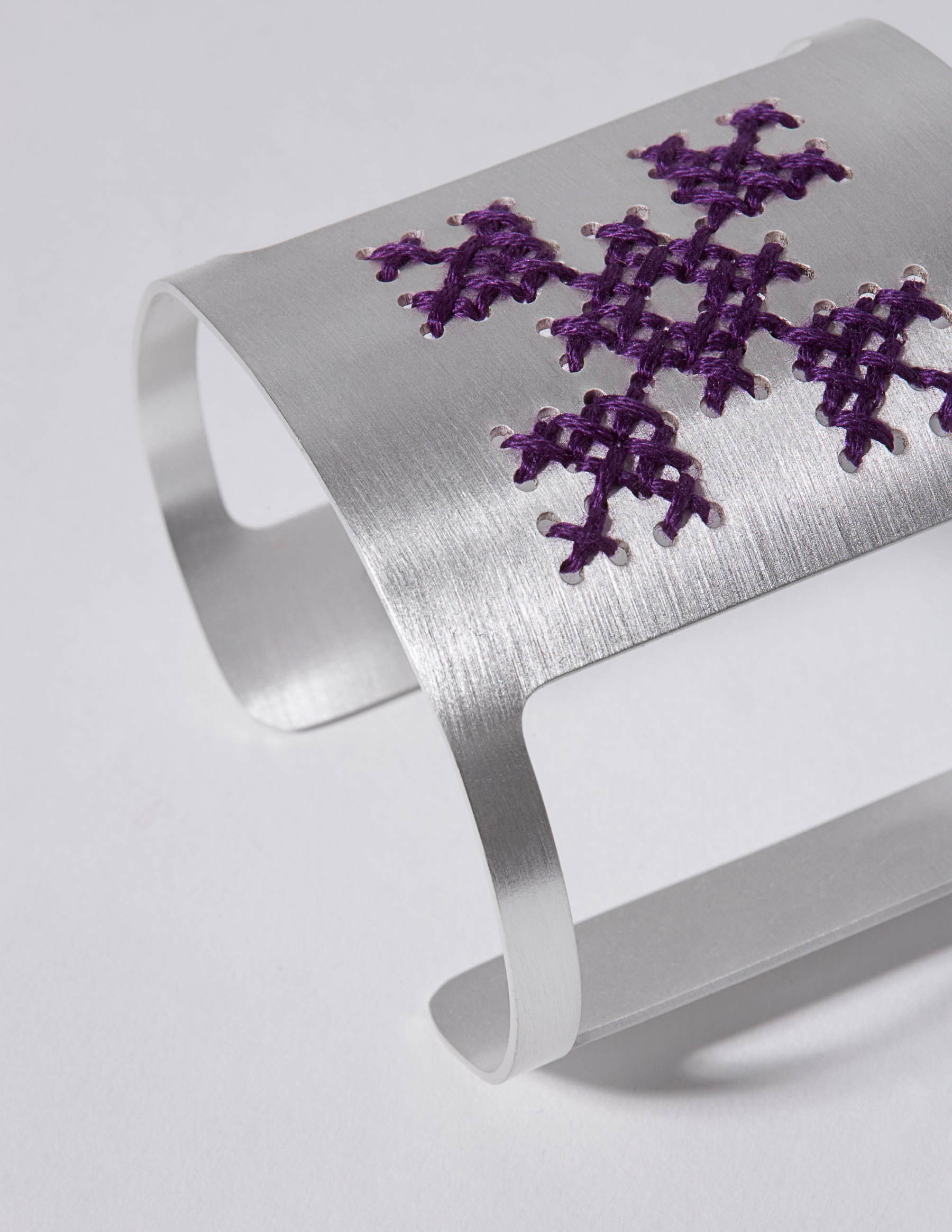 Lycoris Silver Cuff - CHARALAMPIA