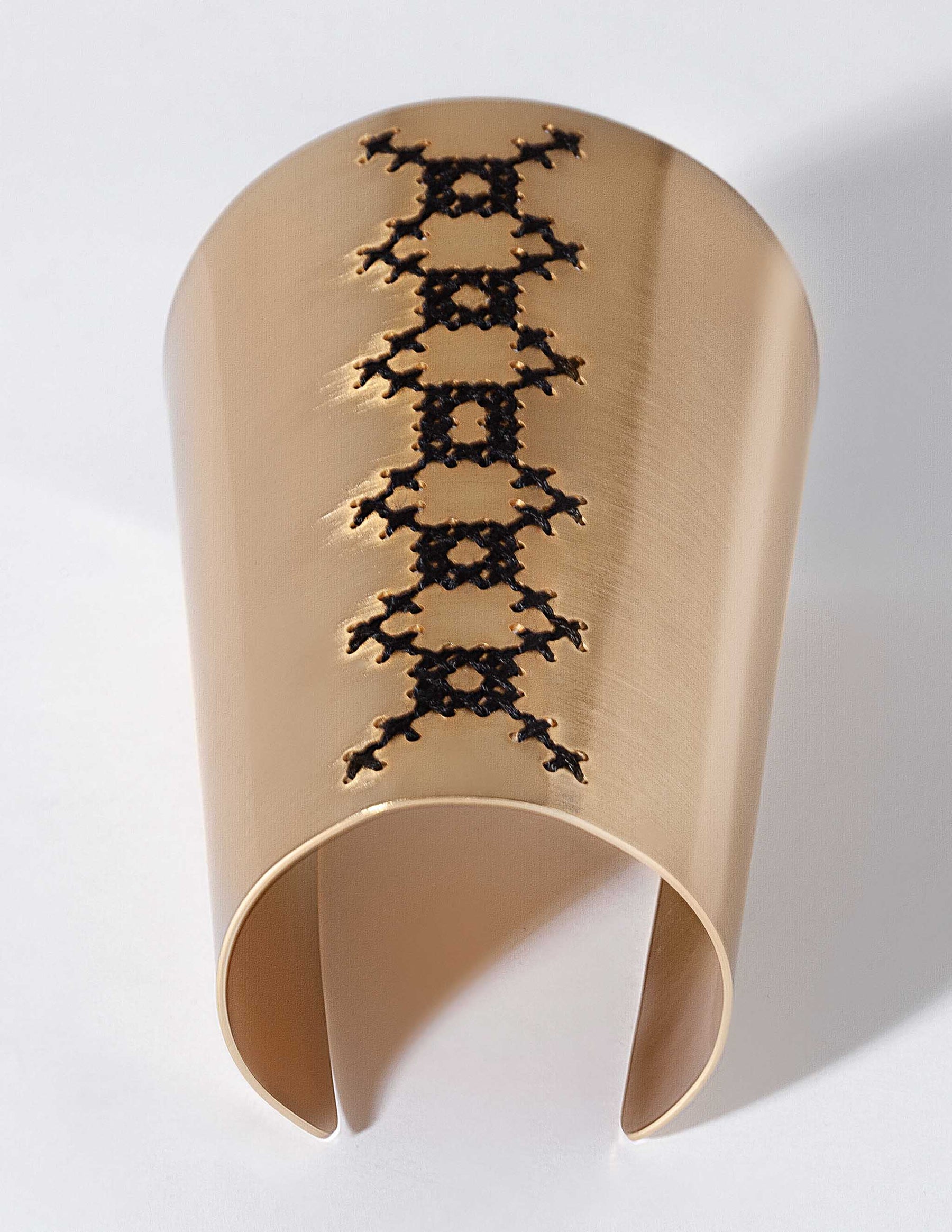 Apladia Sleeve Gold Cuff CHARALAMPIA